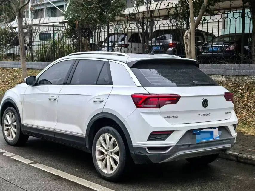 2022 Volkswagen T-Roc 1.4T 150HP L4 7DCT,autocango,china used car exporter,china ev exporter,chinese used car exporter,chinese used ev exporter