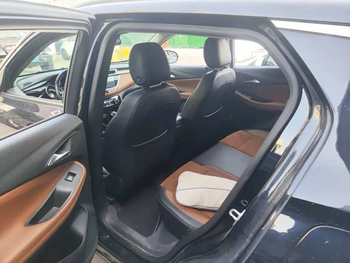 2020 Buick Encore GX 1.3T 165HP L3 CVT,autocango,china used car exporter,china ev exporter,chinese used car exporter,chinese used ev exporter