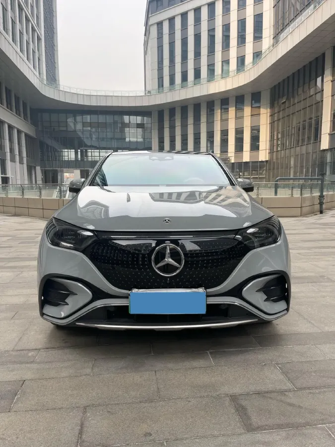 2023 Mercedes-Benz EQE SUV BEV 96.1KWH,autocango,china used car exporter,china ev exporter,chinese used car exporter,chinese used ev exporter
