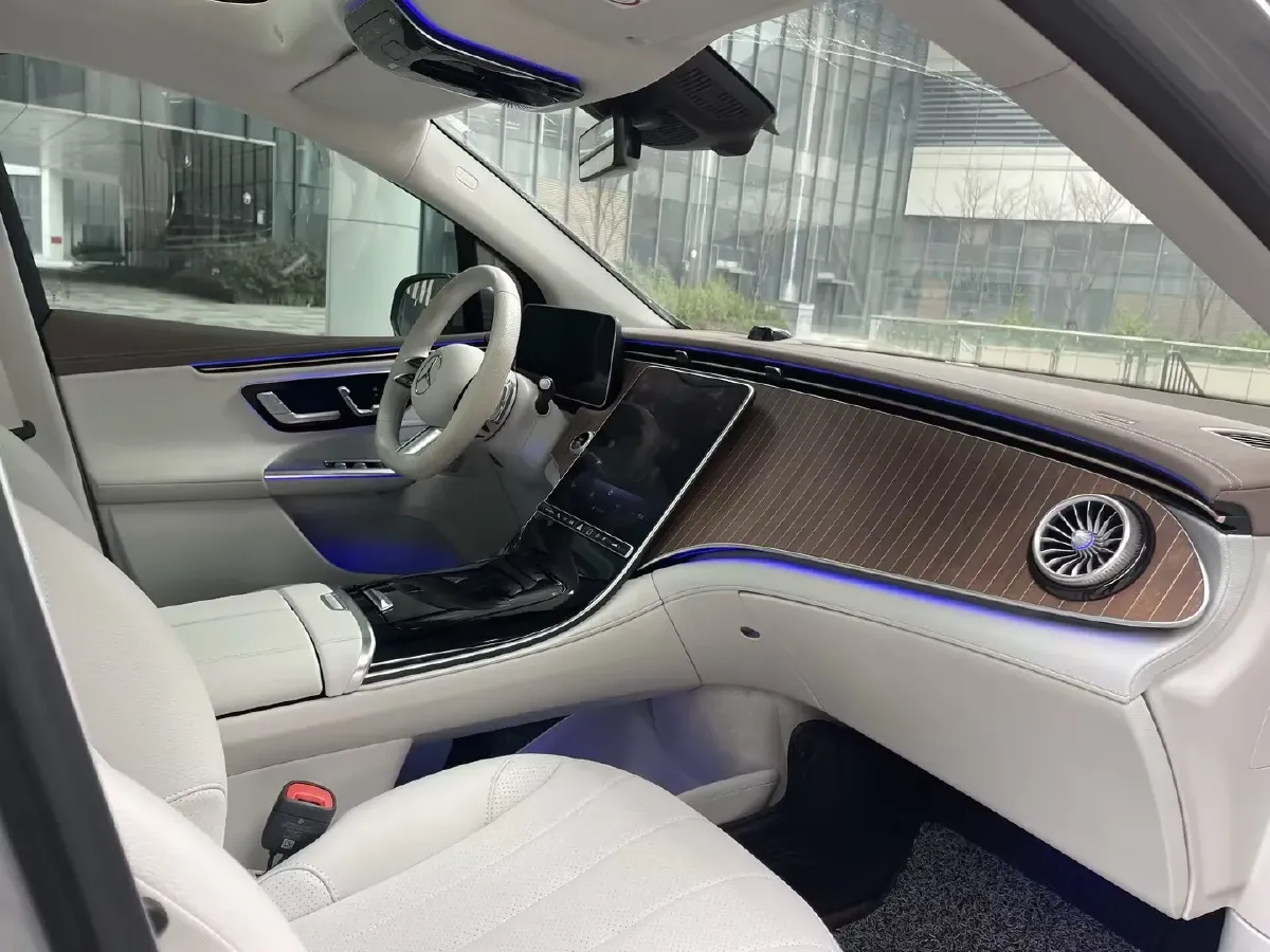 2023 Mercedes-Benz EQE SUV BEV 96.1KWH,autocango,china used car exporter,china ev exporter,chinese used car exporter,chinese used ev exporter