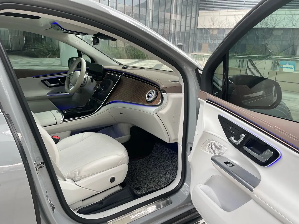 2023 Mercedes-Benz EQE SUV BEV 96.1KWH,autocango,china used car exporter,china ev exporter,chinese used car exporter,chinese used ev exporter