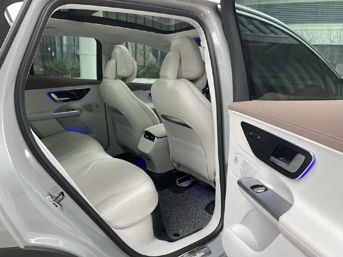 2023 Mercedes-Benz EQE SUV BEV 96.1KWH,autocango,china used car exporter,china ev exporter,chinese used car exporter,chinese used ev exporter
