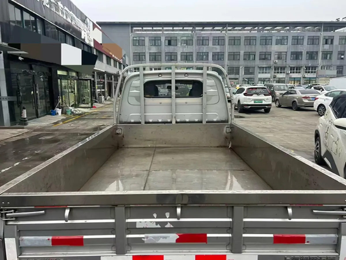 2022 WuLing RongGuang New Truck 1.5L 102HP L4 5MT,autocango,china used car exporter,china ev exporter,chinese used car exporter,chinese used ev exporter