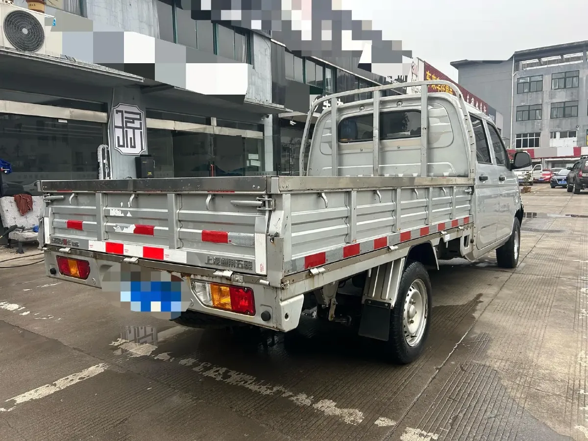 2022 WuLing RongGuang New Truck 1.5L 102HP L4 5MT,autocango,china used car exporter,china ev exporter,chinese used car exporter,chinese used ev exporter