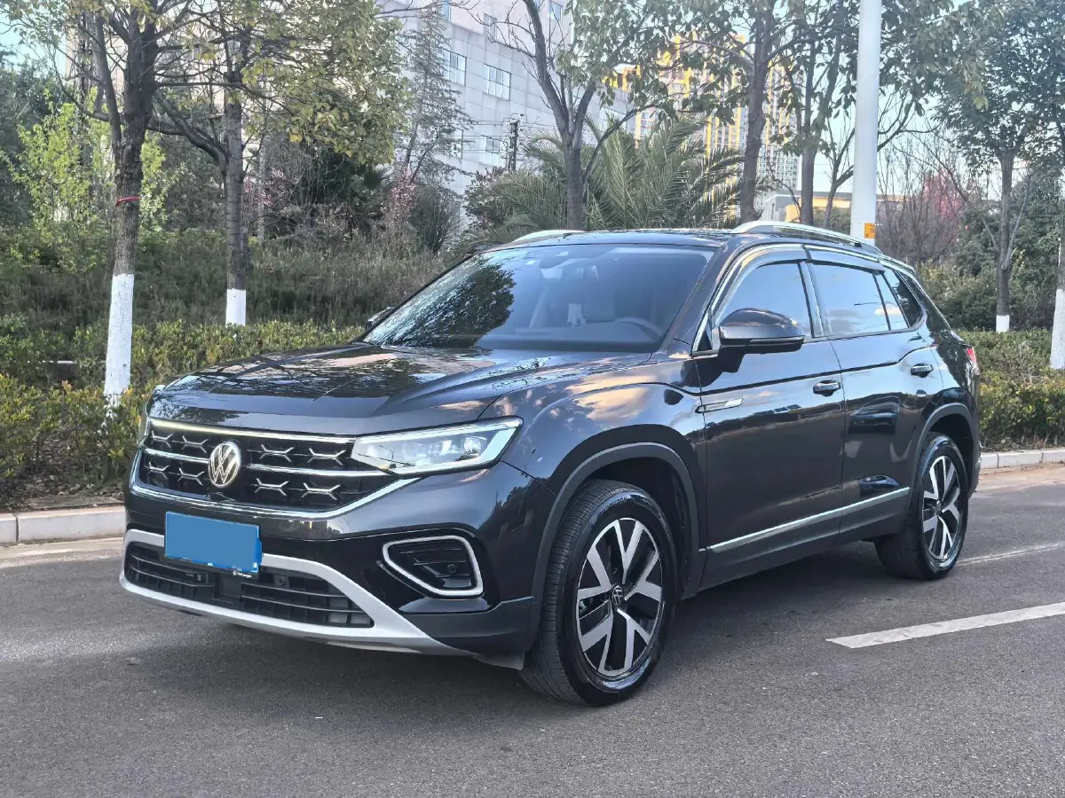 2023 Volkswagen Tayron 2.0T 186HP L4 7DCT