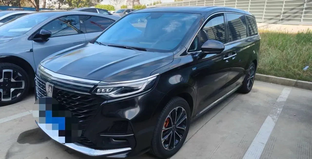 2022 Roewe iMAX8 2.0T 234HP L4 8AT