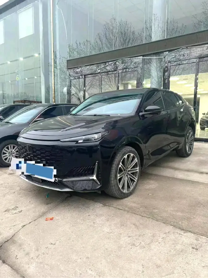 2021 ChangAn UNI-K 2.0T 233HP L4 8AT