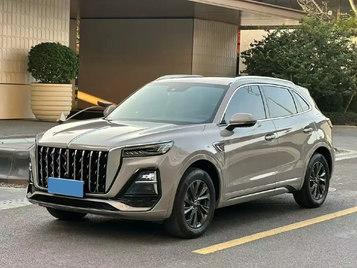 2023 HongQi HS5 2.0T 252HP L4 8AT