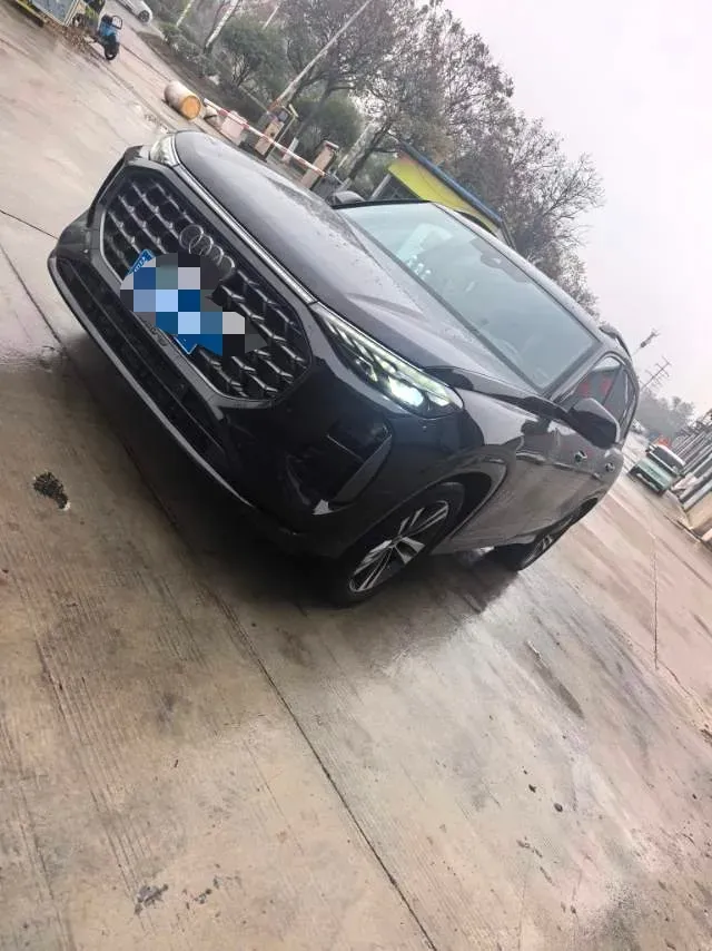 2024 Audi Q6 2.0T 265HP L4 7DCT,autocango,china used car exporter,china ev exporter,chinese used car exporter,chinese used ev exporter