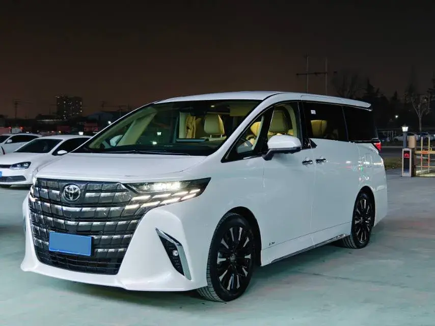 2024 Toyota Alphard 2.5L 190HP L4 E-CVT Hybrid