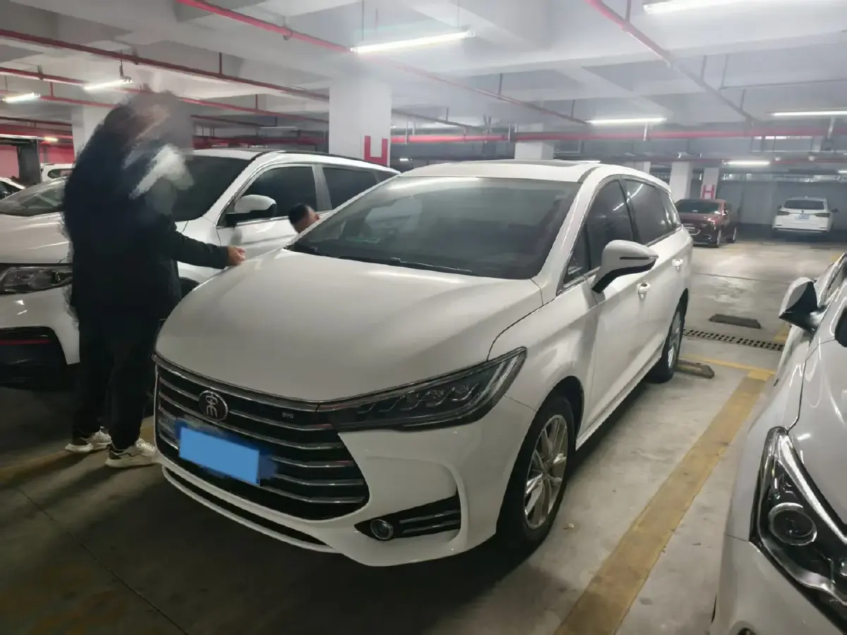2019 BYD Song MAX 1.5T 160HP L4 6MT