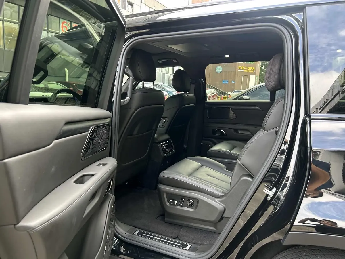 2023 ROX 01 1.5T 152HP L4 REEV 56.01KWH,autocango,china used car exporter,china ev exporter,chinese used car exporter,chinese used ev exporter