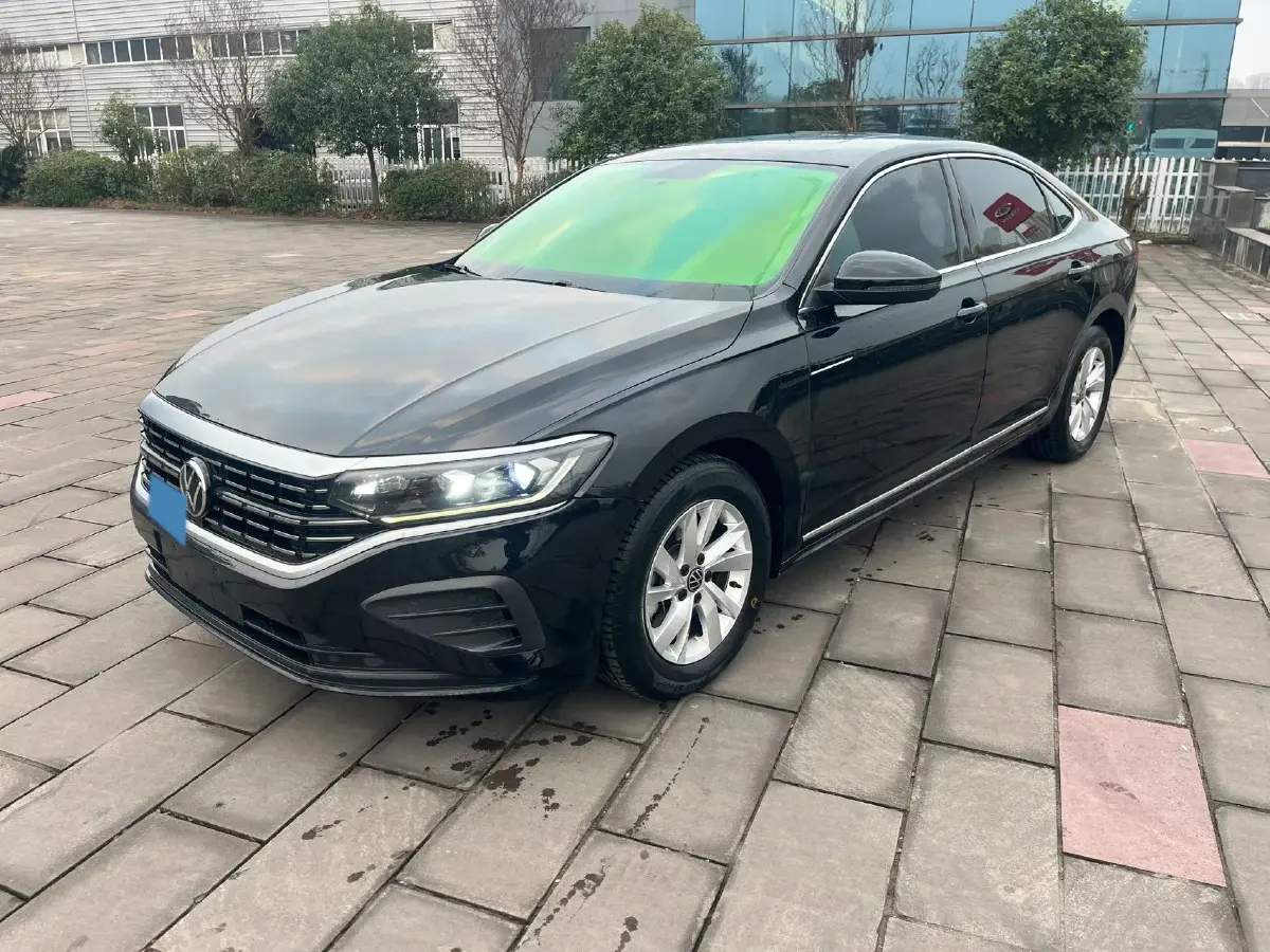 2023 Volkswagen Passat 1.4T 150HP L4 7DCT