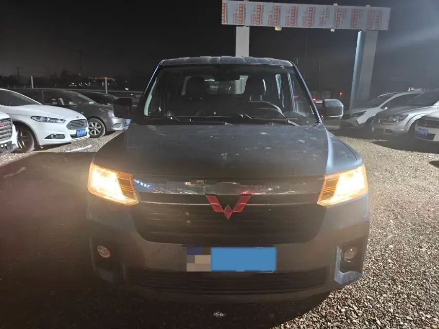 2021 WuLing ZhentTu 1.5L 99HP L4 5MT,autocango,china used car exporter,china ev exporter,chinese used car exporter,chinese used ev exporter