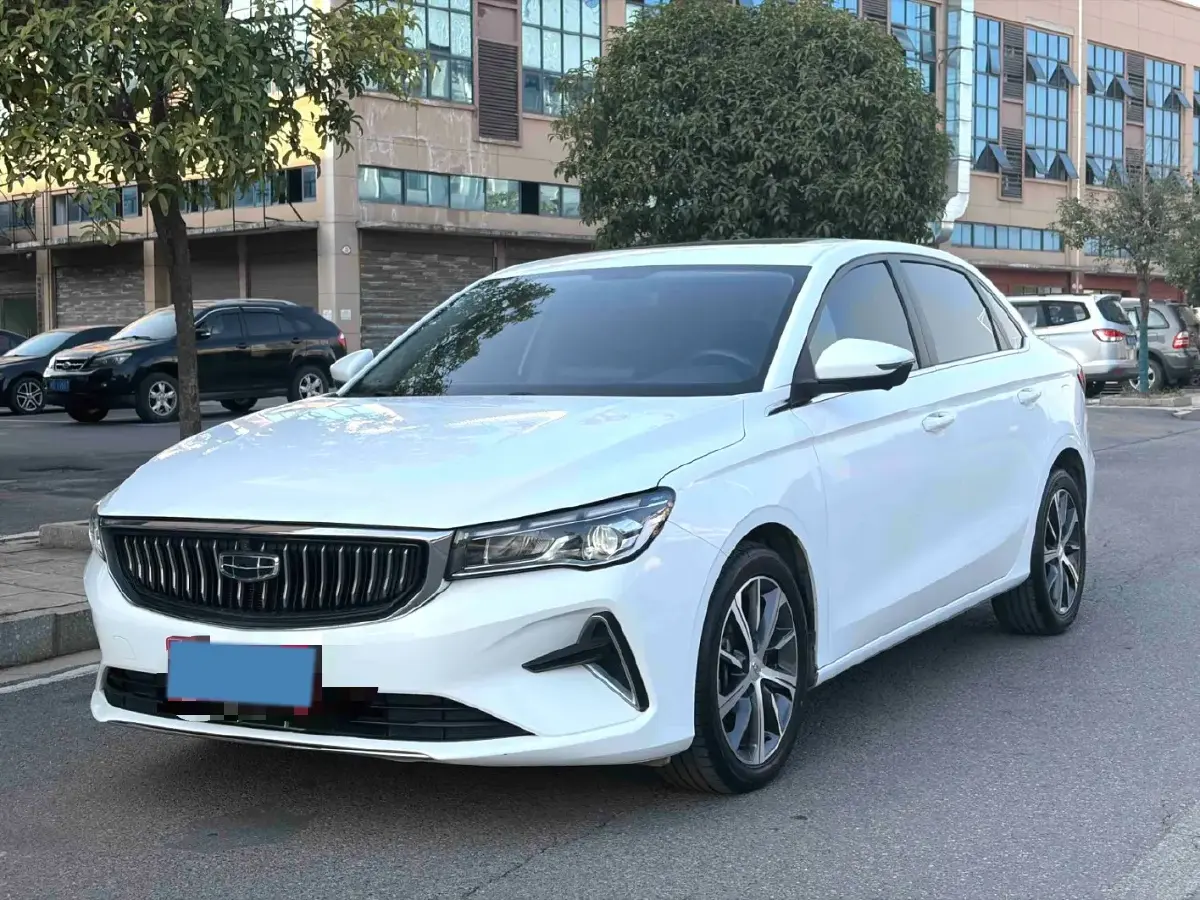 2022 Geely Emgrand 1.5L 114HP L4 CVT