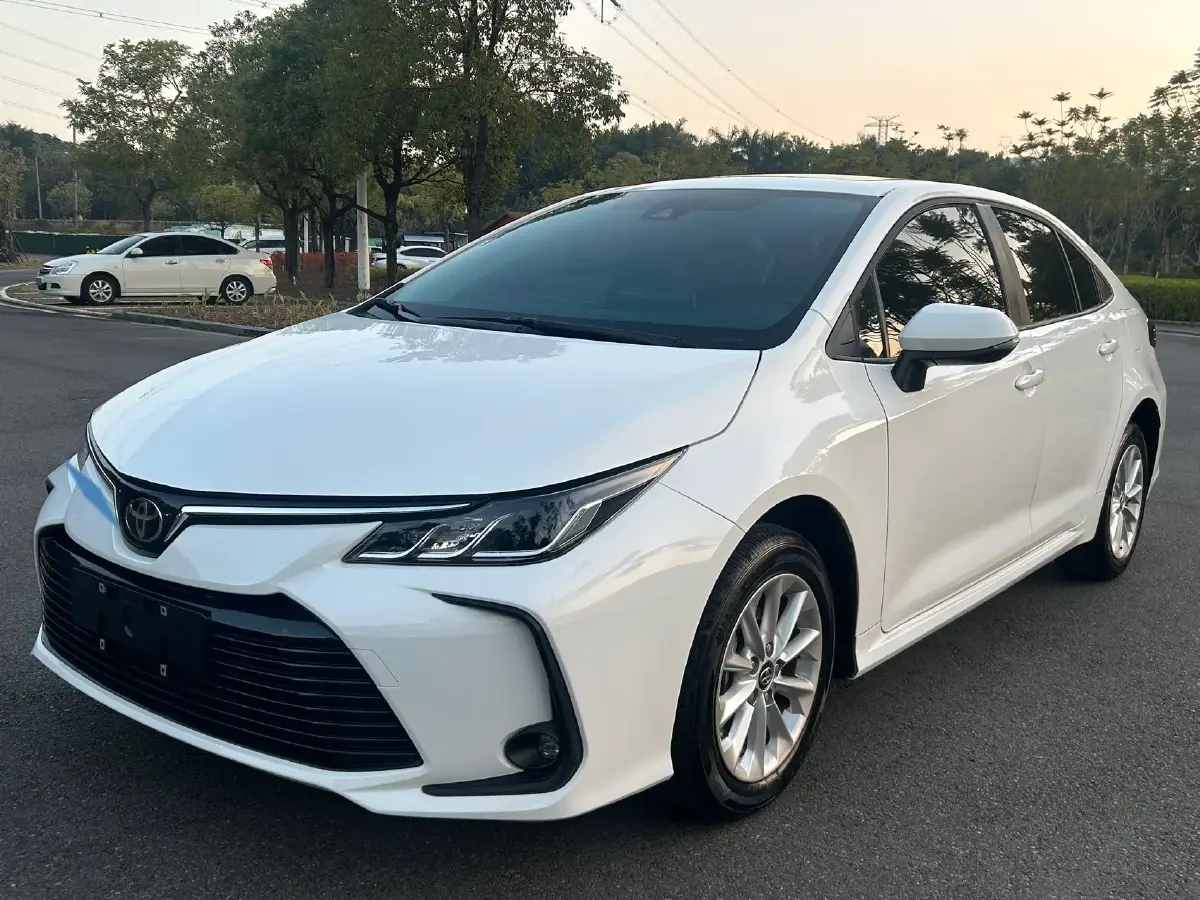 2021 Toyota Corolla 1.2T 116HP L4 CVT