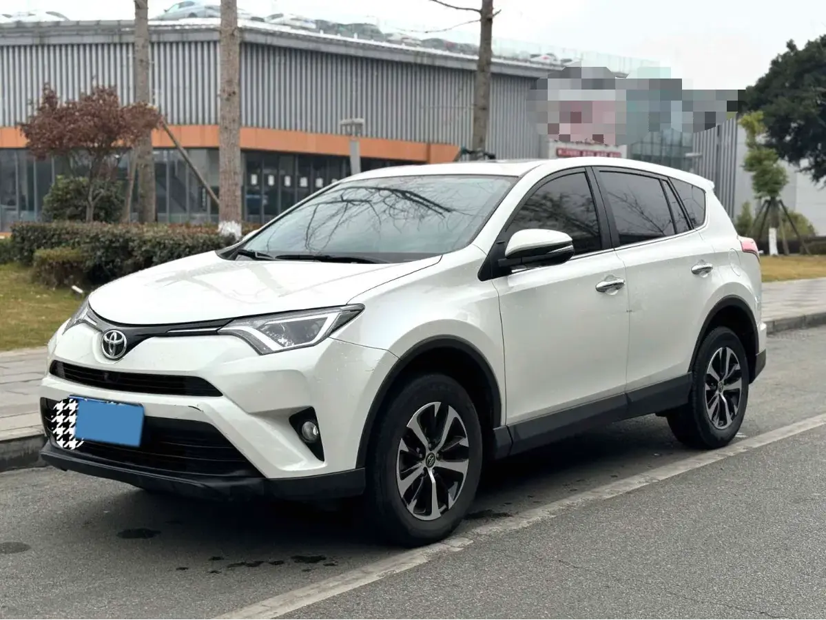 2019 Toyota RAV4 2.0L 151HP L4 CVT