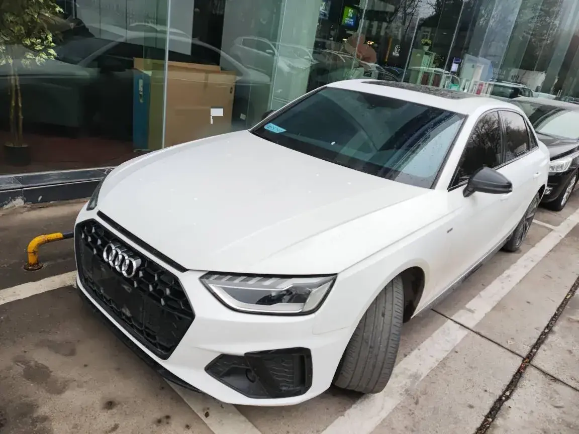 2023 Audi A4L 2.0T 190HP L4 7DCT