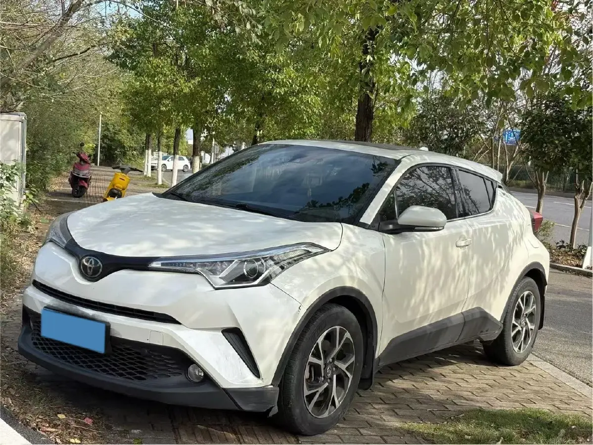 2018 Toyota C-HR 2.0L 171HP L4 CVT