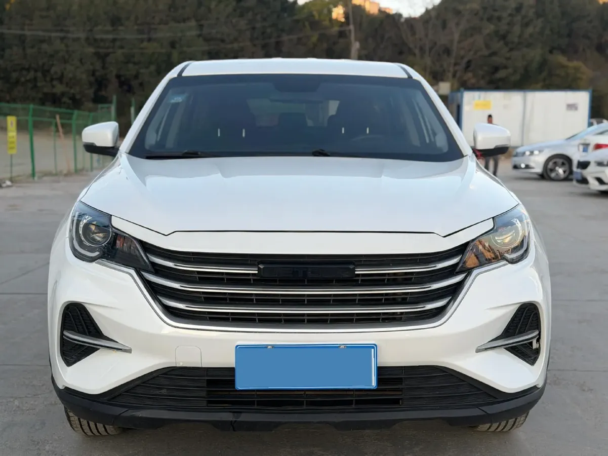 2021 SWM G05 2.0L 143HP L4 5MT,autocango,china used car exporter,china ev exporter,chinese used car exporter,chinese used ev exporter