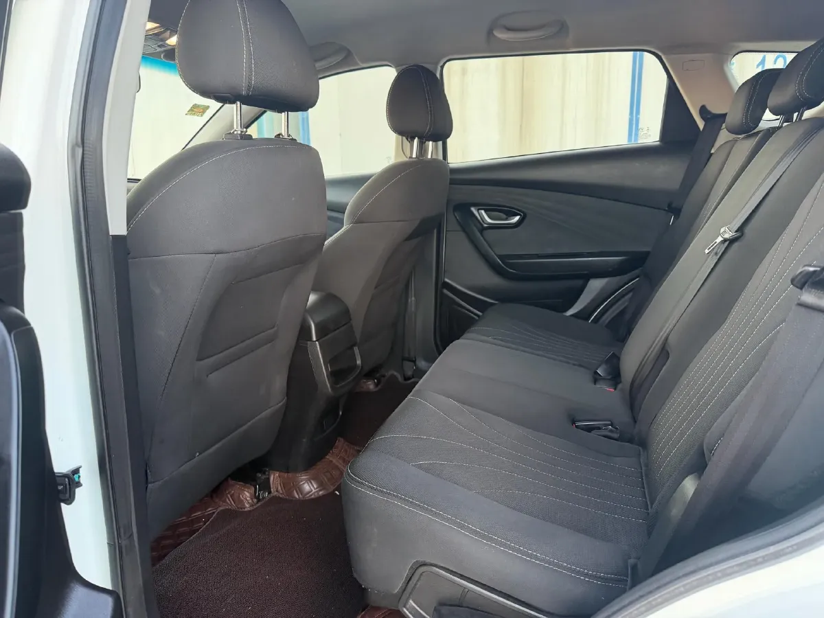 2021 SWM G05 2.0L 143HP L4 5MT,autocango,china used car exporter,china ev exporter,chinese used car exporter,chinese used ev exporter