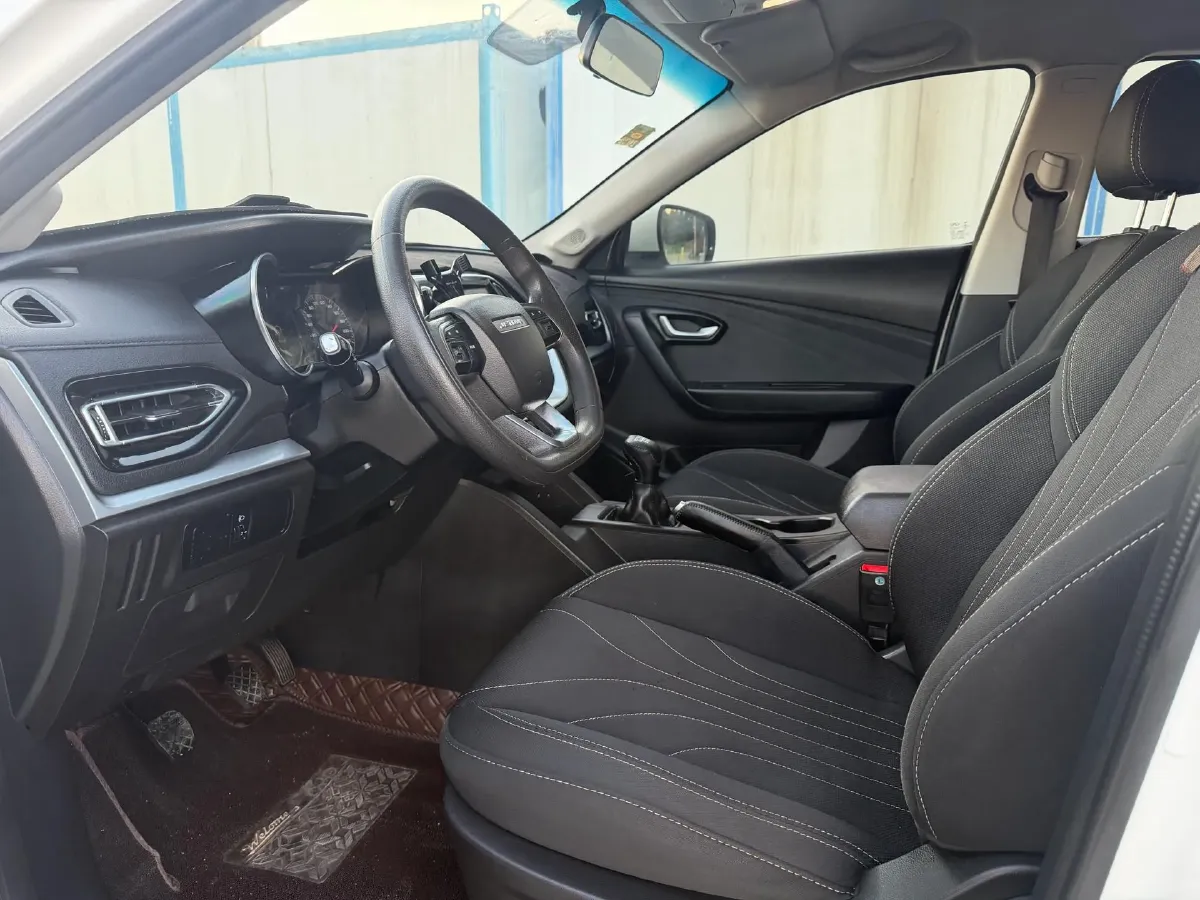 2021 SWM G05 2.0L 143HP L4 5MT,autocango,china used car exporter,china ev exporter,chinese used car exporter,chinese used ev exporter