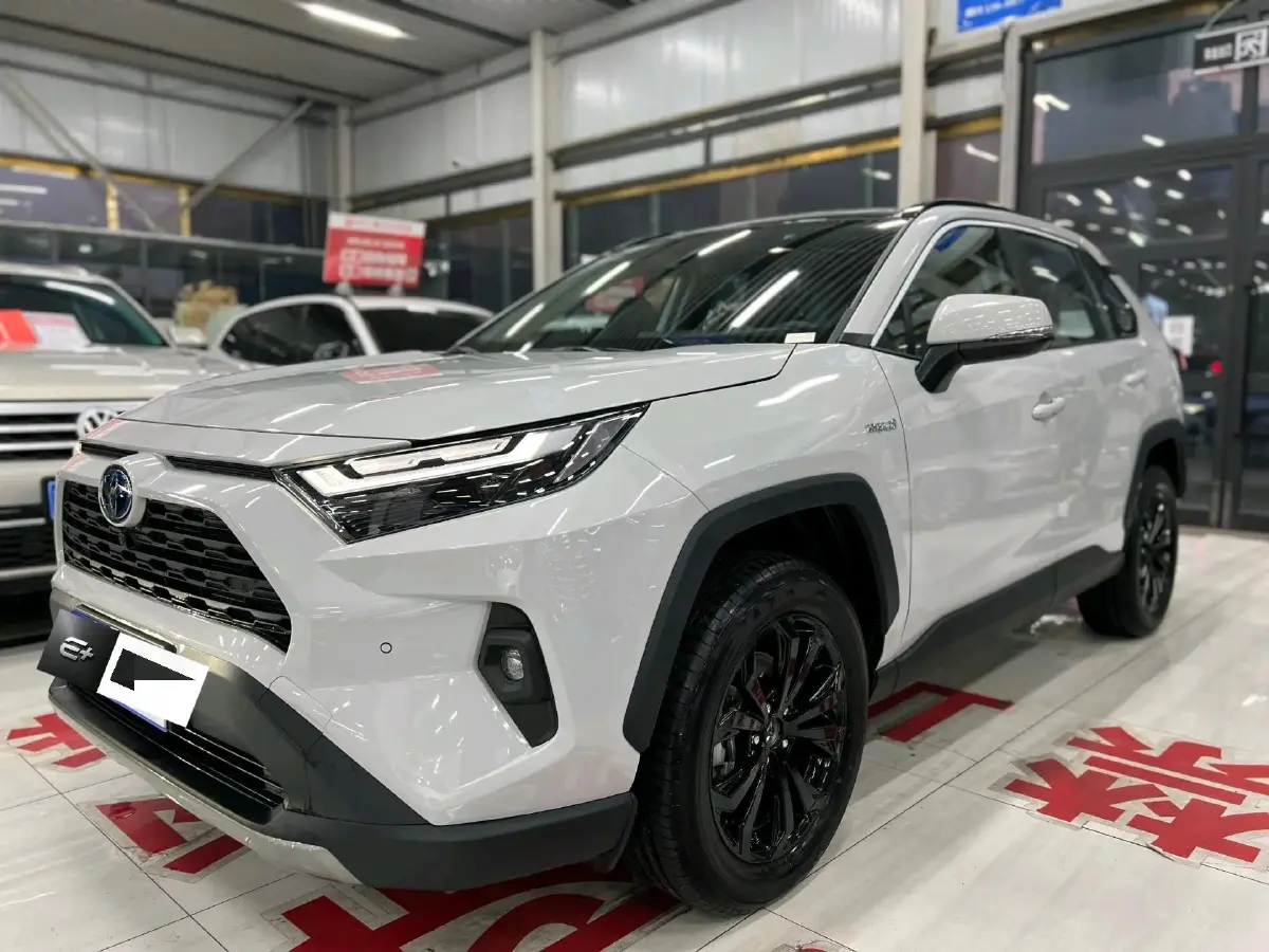 2024 Toyota RAV4 2.5L 178HP L4 E-CVT Hybrid