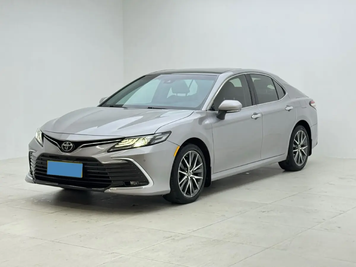 2021 Toyota Camry 2.5L 209HP L4 8AT