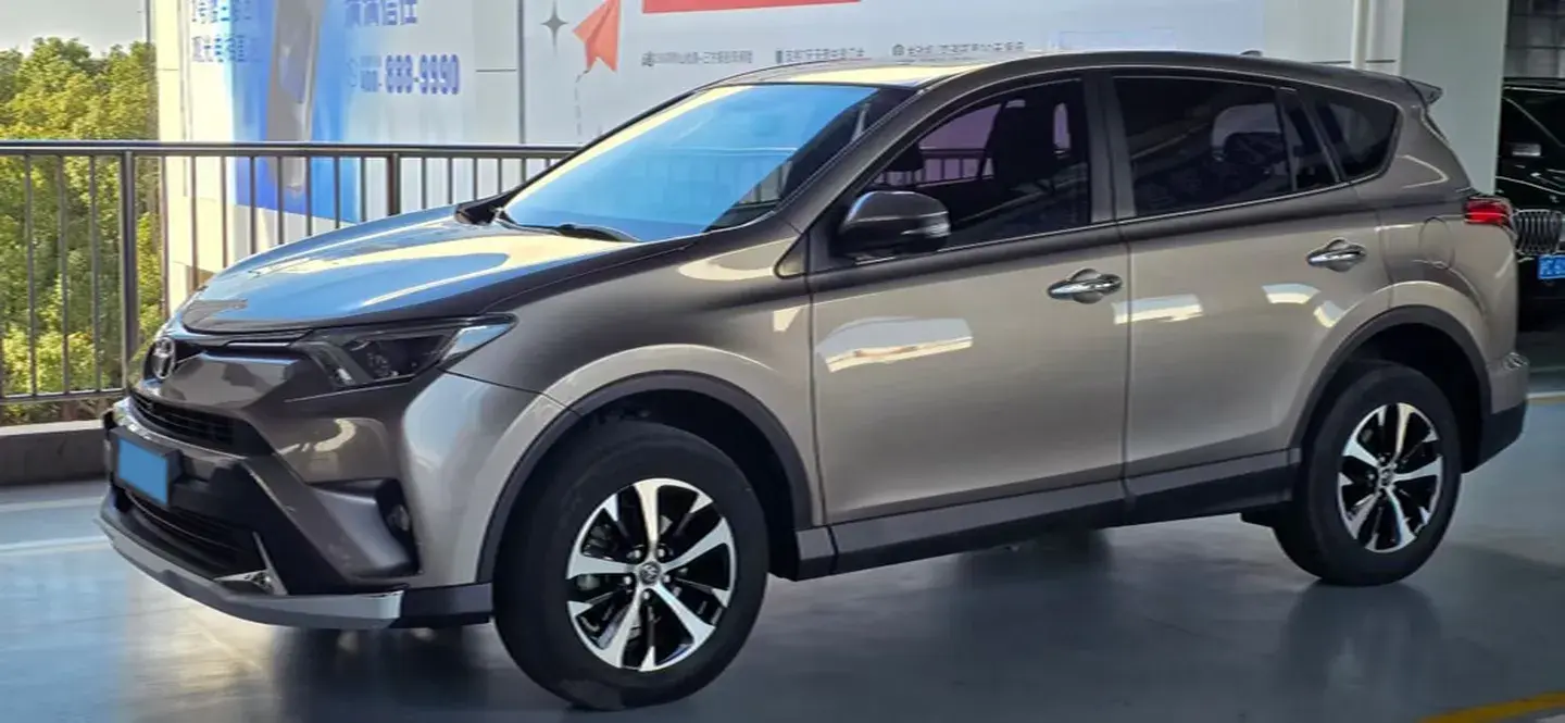 2019 Toyota Camry 2.0L 178HP L4 CVT