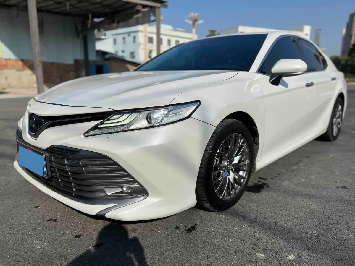 2018 Toyota Camry 2.0L 169HP L4 6AT
