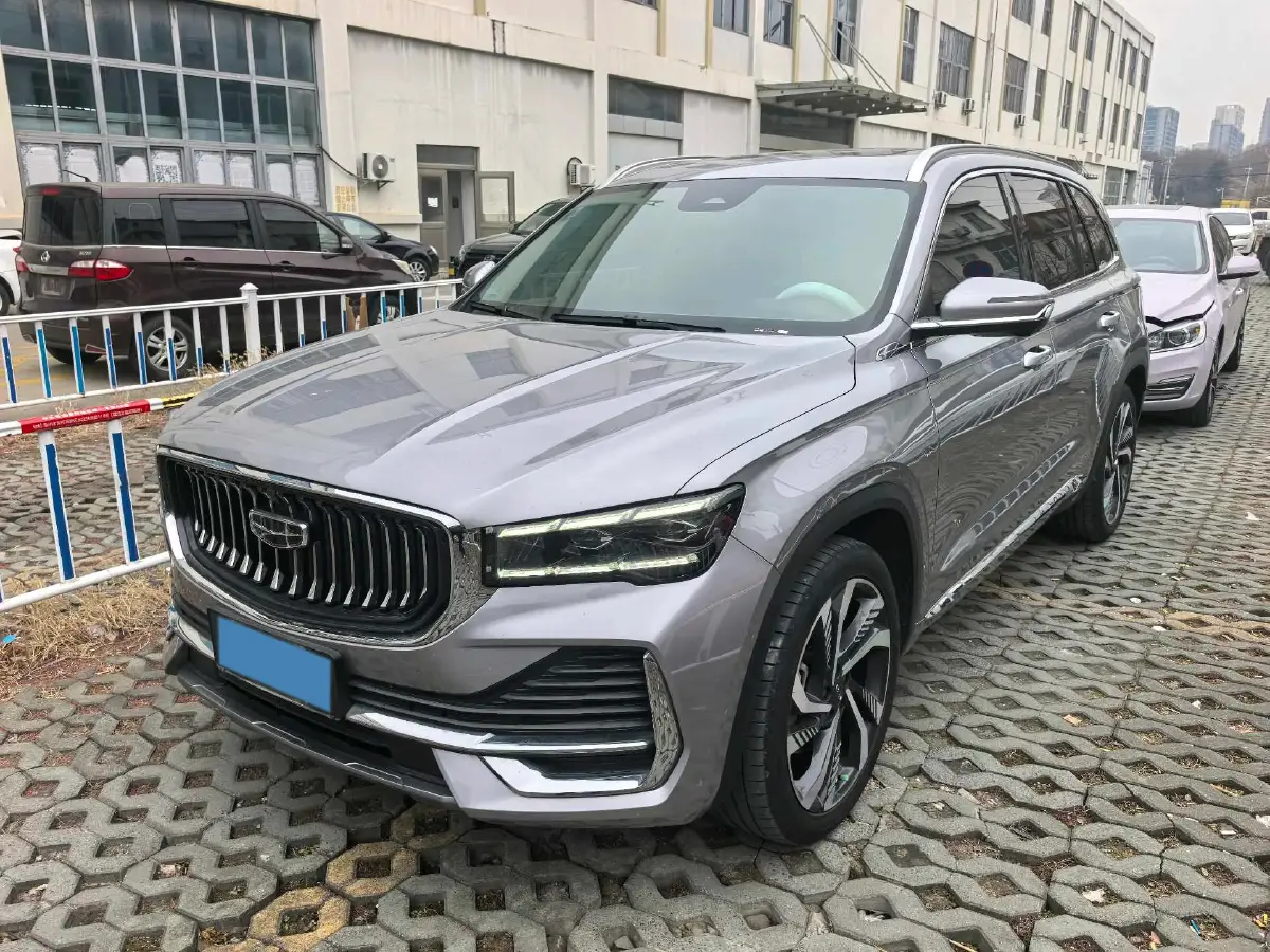 2023 Geely Monjaro 2.0T 238HP L4 8AT