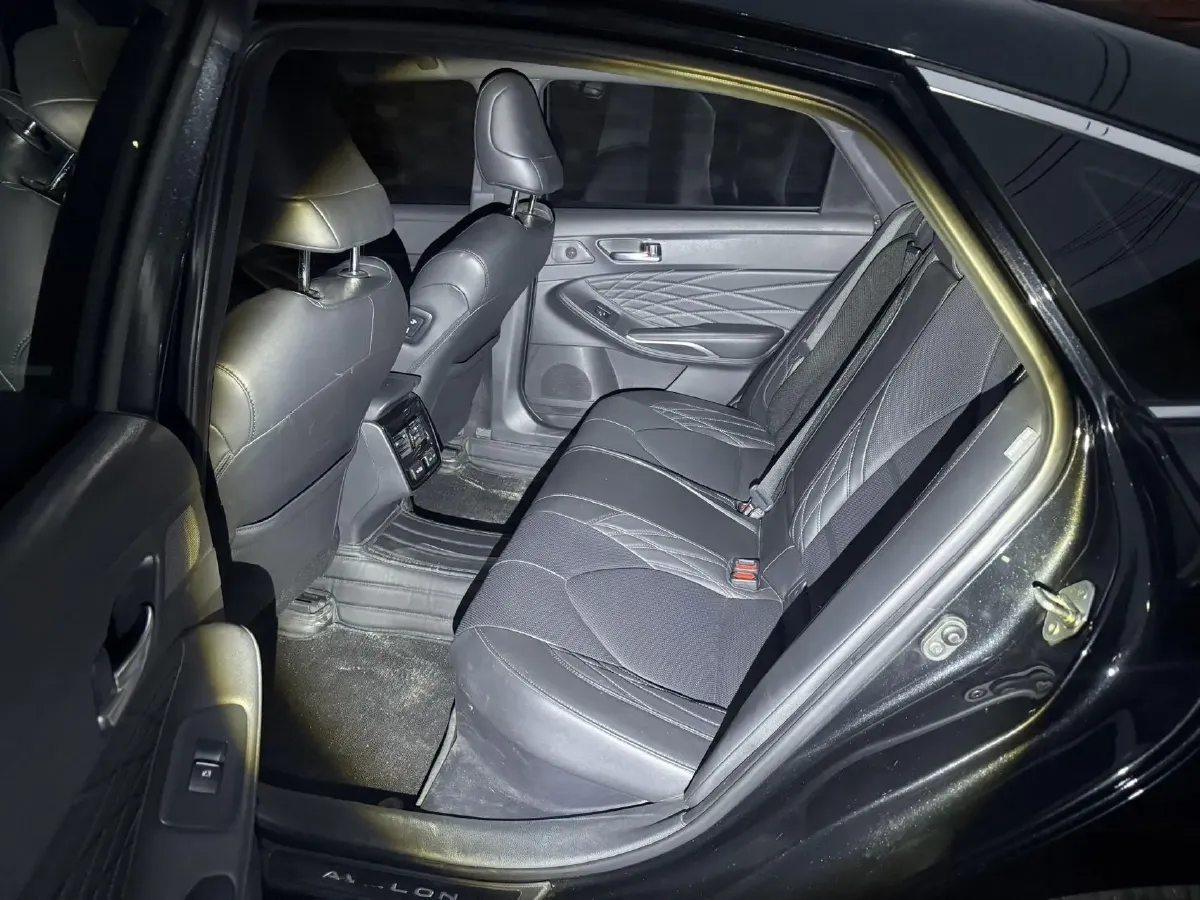 2023 Toyota Avalon 2.5L 178HP L4 E-CVT Hybrid,autocango,china used car exporter,china ev exporter,chinese used car exporter,chinese used ev exporter