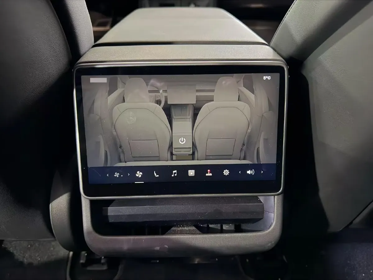 2023 Buick EnvisionPlus 2.0T 237HP L4 9AT,autocango,china used car exporter,china ev exporter,chinese used car exporter,chinese used ev exporter