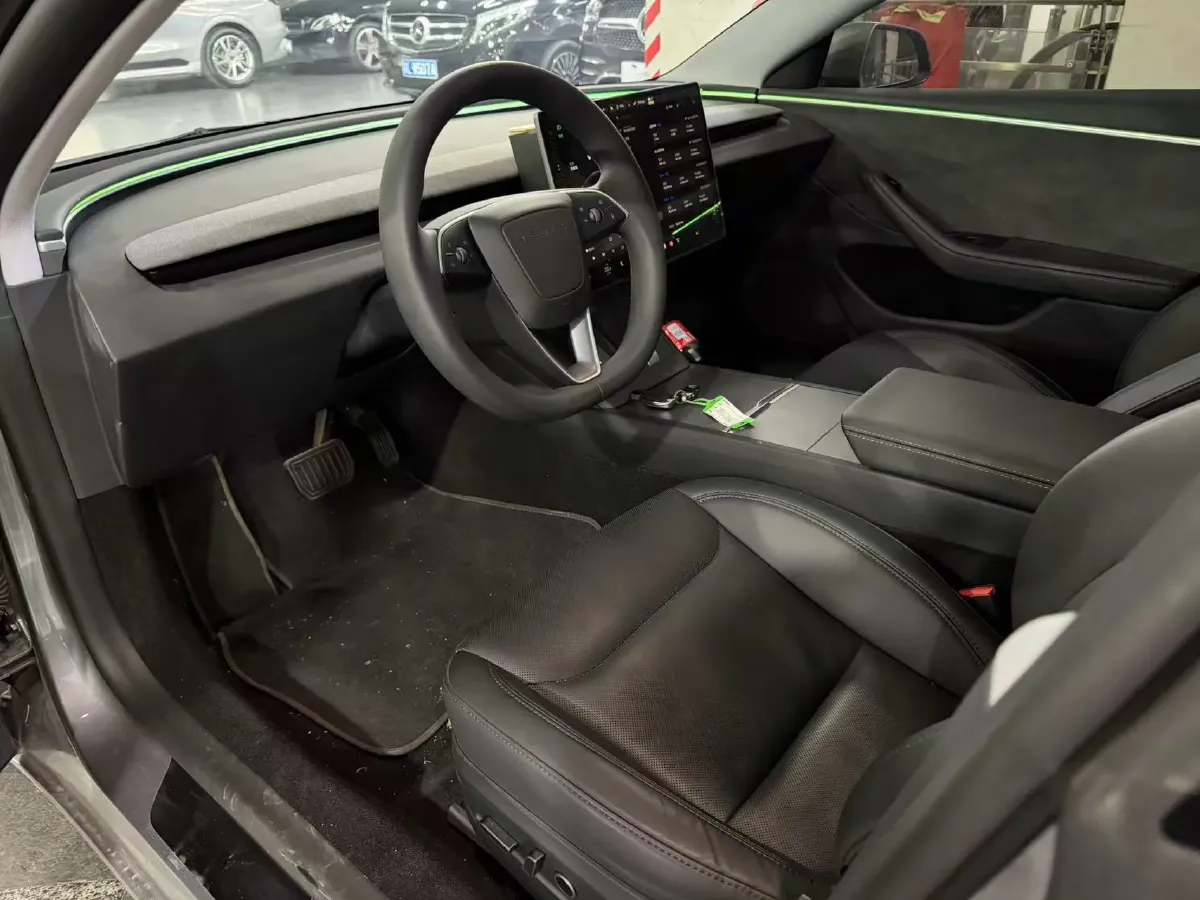 2023 Buick EnvisionPlus 2.0T 237HP L4 9AT,autocango,china used car exporter,china ev exporter,chinese used car exporter,chinese used ev exporter