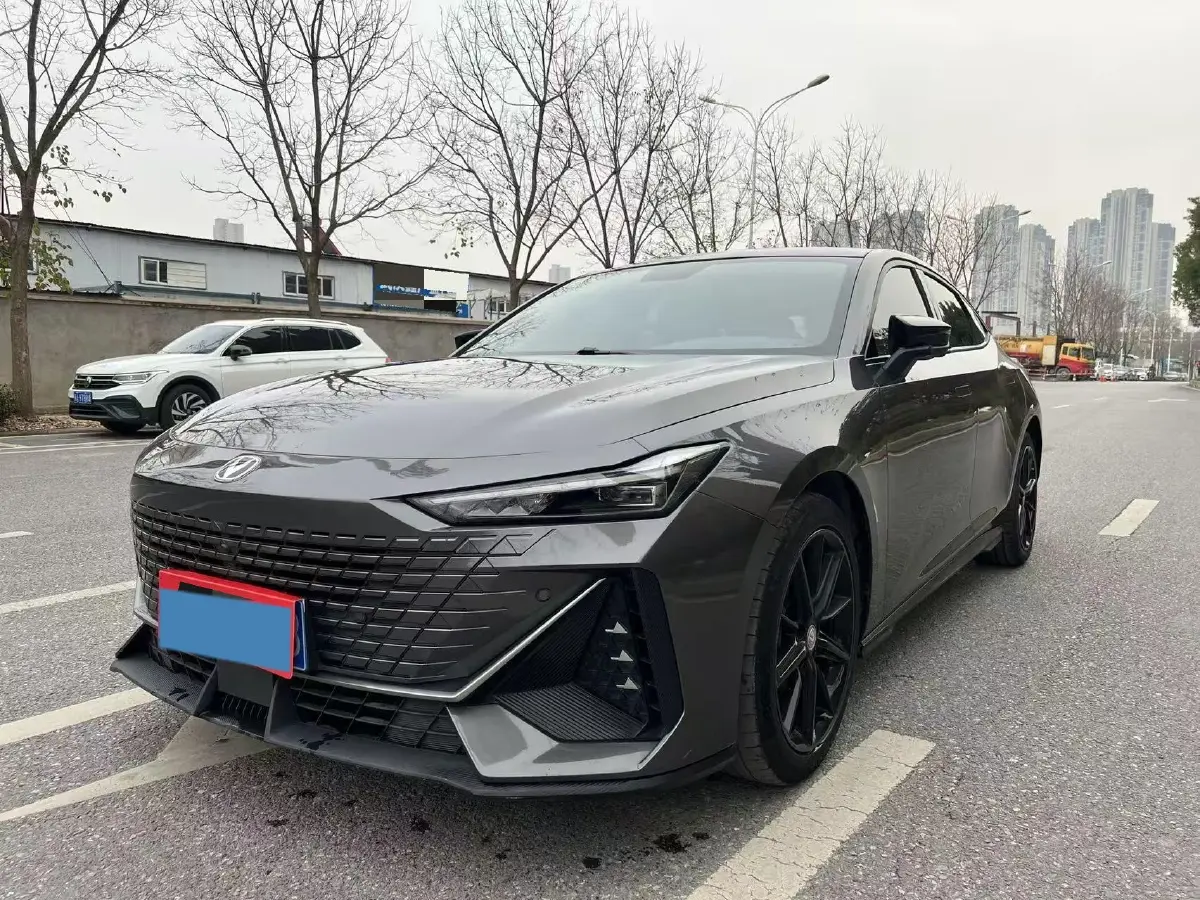 2022 ChangAn UNI-V 1.5T 188HP L4 7DCT