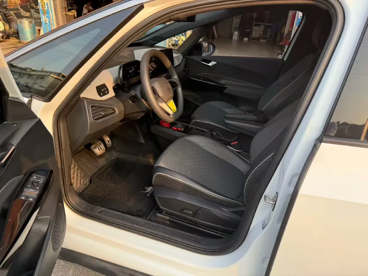 2023 Volkswagen Golf 1.4T 150HP L4 7DCT,autocango,china used car exporter,china ev exporter,chinese used car exporter,chinese used ev exporter