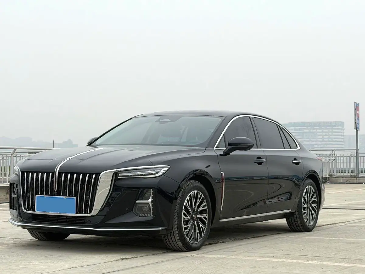 2024 HongQi H5 2.0T 224HP L4 8AT