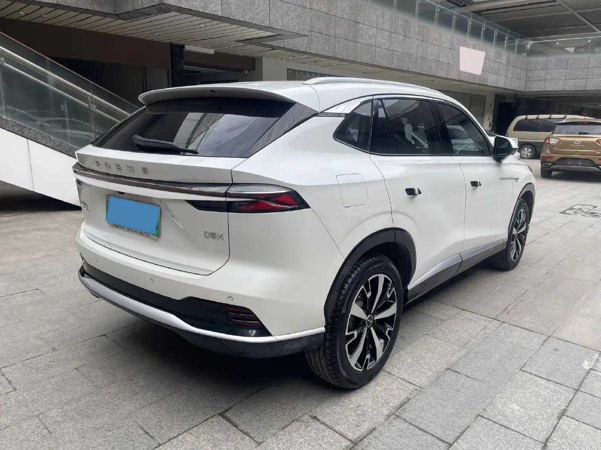 2024 Roewe D5X DMH 1.5T 150HP L4 2DHT PHEV 21.4KWH,autocango,china used car exporter,china ev exporter,chinese used car exporter,chinese used ev exporter