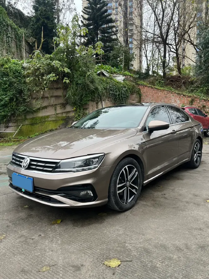 2019 Volkswagen Passat 1.4T 150HP L4 7DCT