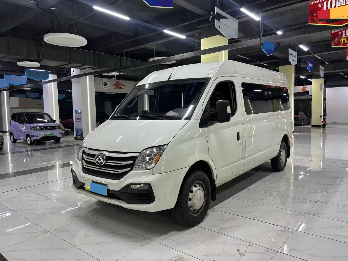 2021 MAXUS XinTu V80 2.0T 139HP L4 6MT