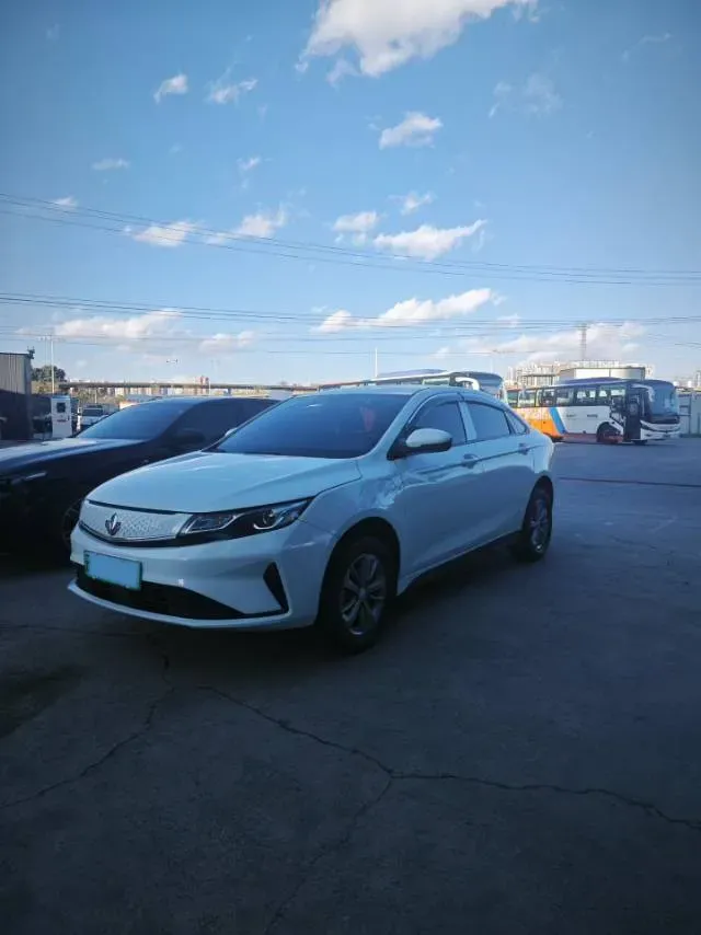 2022 Livan Maple 60s BEV 52.56KWH,autocango,china used car exporter,china ev exporter,chinese used car exporter,chinese used ev exporter