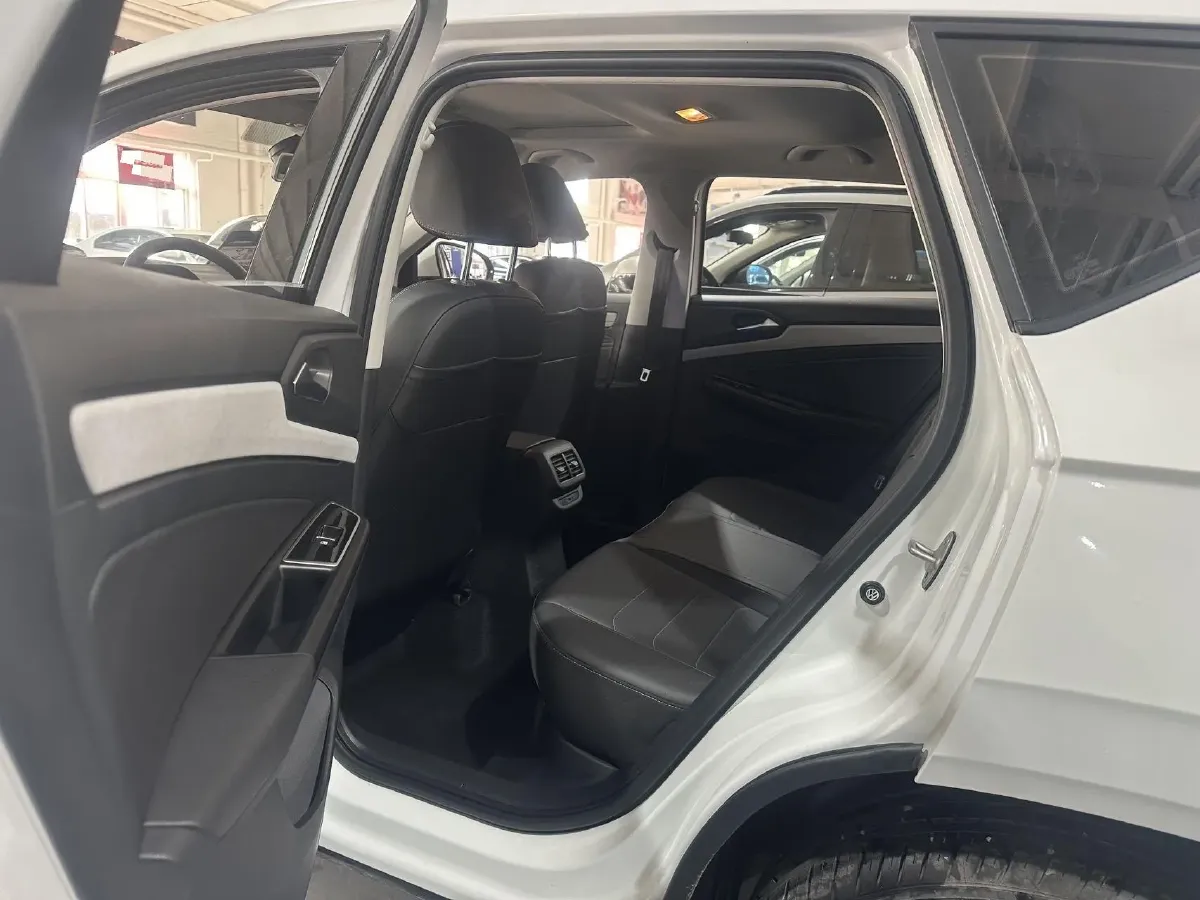 2023 Jetta VS5 1.4T 150HP L4 5MT,autocango,china used car exporter,china ev exporter,chinese used car exporter,chinese used ev exporter