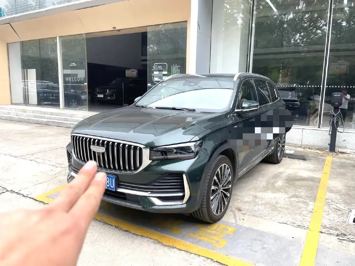 2025 Geely Monjaro 2.0T 238HP L4 8AT