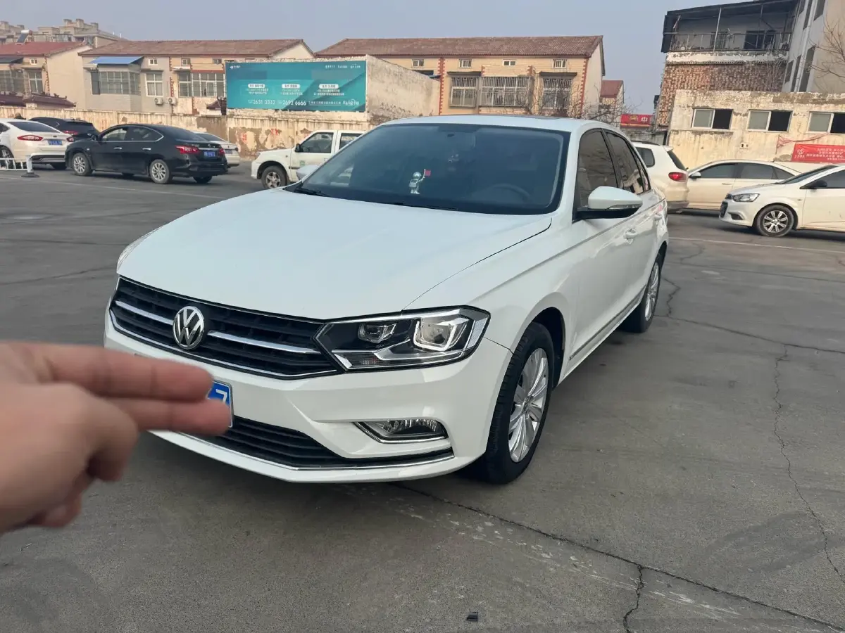 2018 Volkswagen Bora 1.5L 110HP L4 6AT
