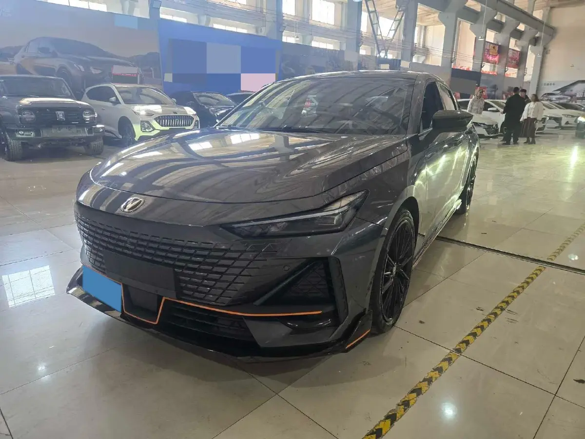 2022 ChangAn UNI-V 1.5T 188HP L4 7DCT