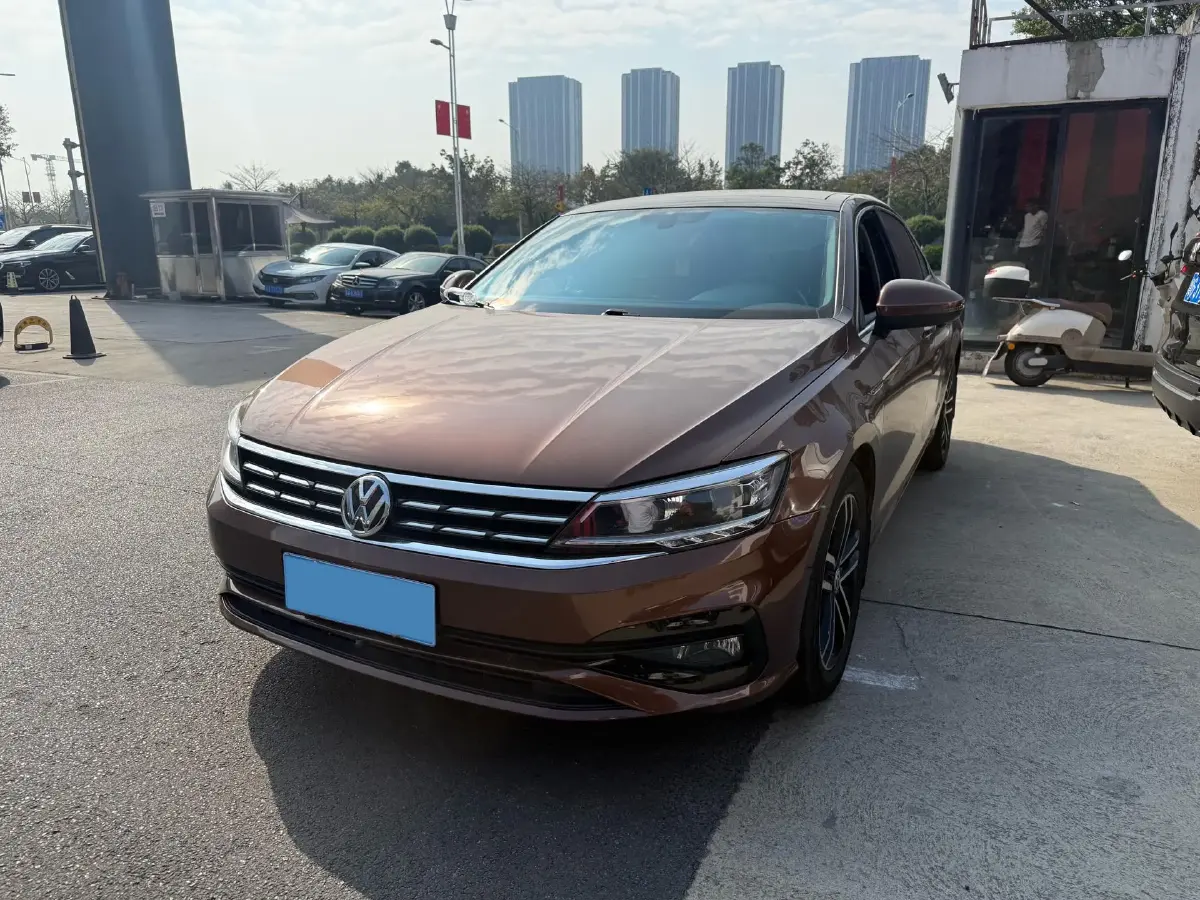 2019 Volkswagen Passat 1.4T 150HP L4 7DCT