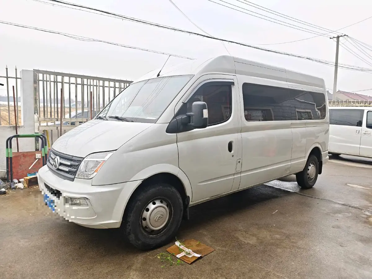 2021 MAXUS XinTu V80 2.0T 127HP L4 6MT