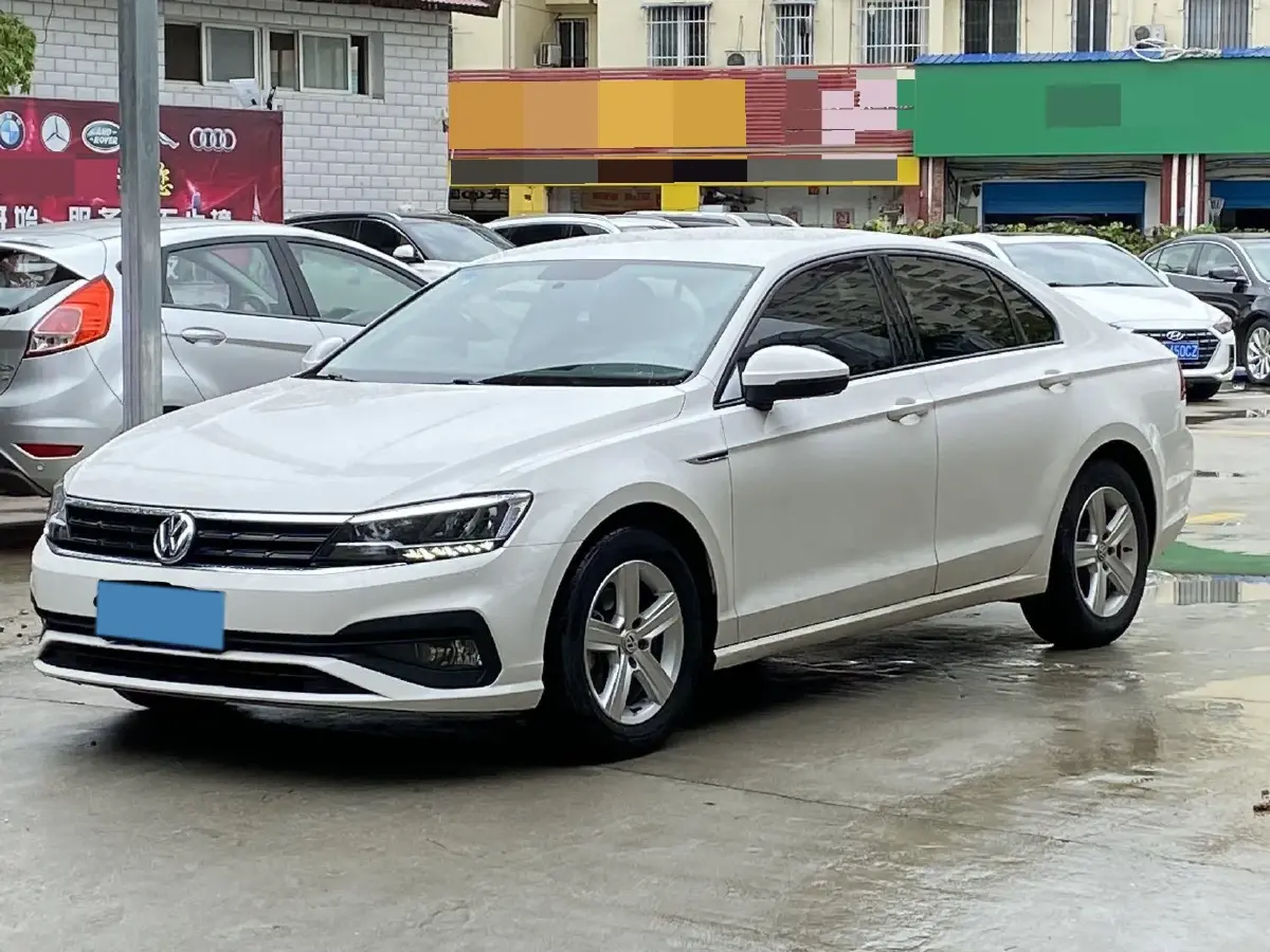 2019 Volkswagen T-Cross 1.4T 150HP L4 7DCT