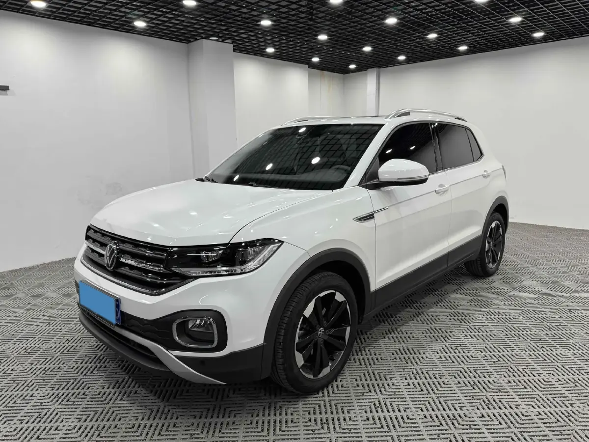 2021 Volkswagen Tacqua 1.5L 113HP L4 6AT