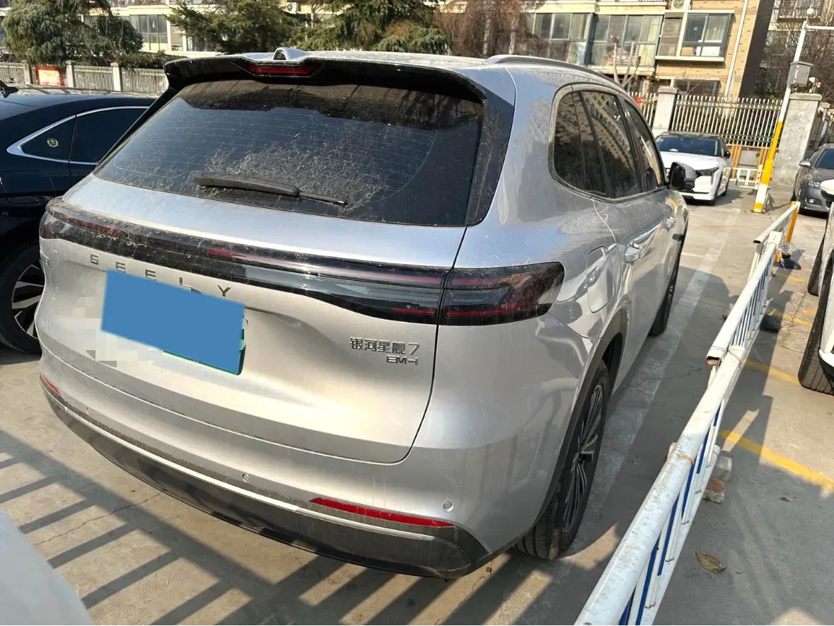 2026 Geely Galaxy Starship 7 1.5L 112HP L4 1DHT PHEV,autocango,china used car exporter,china ev exporter,chinese used car exporter,chinese used ev exporter